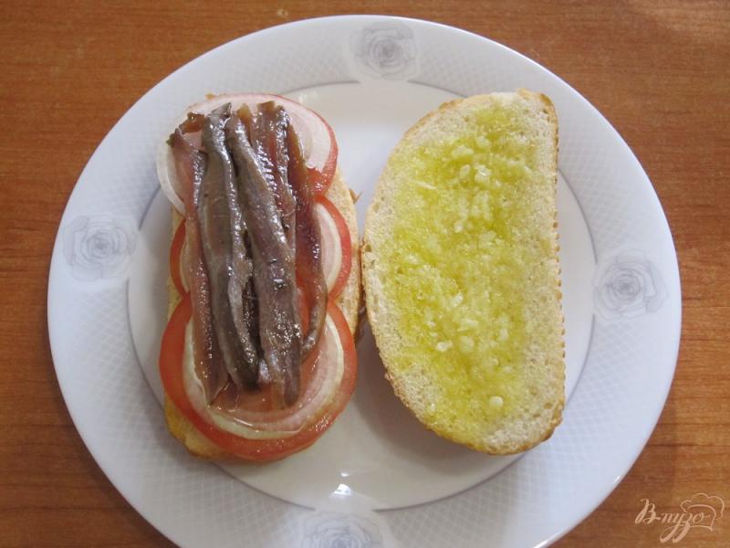 Фото приготовление рецепта: Сэндвичи с анчоусами шаг №5