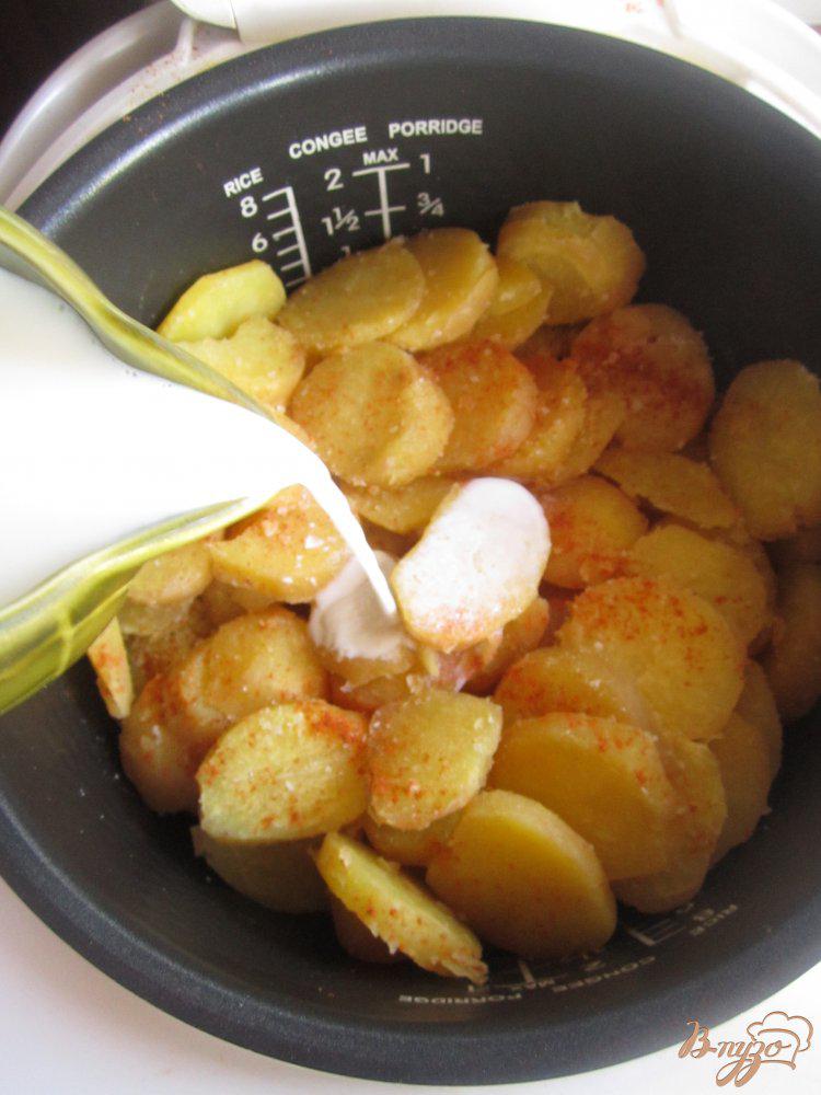 Фото приготовление рецепта: Куриное филе в молоке тушеное в мультиварке шаг №3