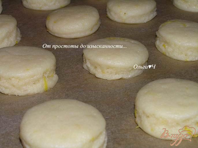 Фото приготовление рецепта: Мягкое лимонное печенье шаг №5