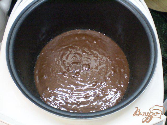 Фото приготовление рецепта: Шоколадное кухэ шаг №10