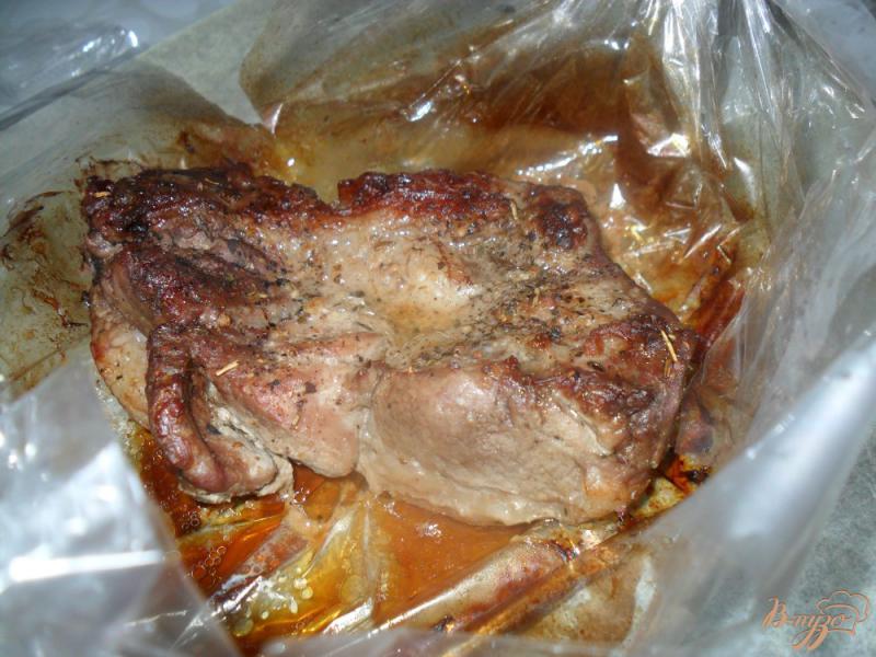 Фото приготовление рецепта: Свинина в рукаве шаг №2