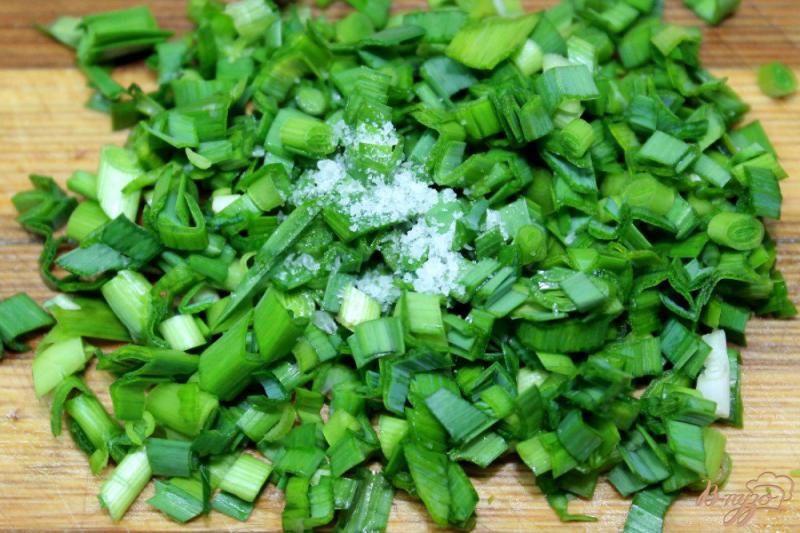 Фото приготовление рецепта: Зеленый суп с крапивой и шпинатом шаг №6