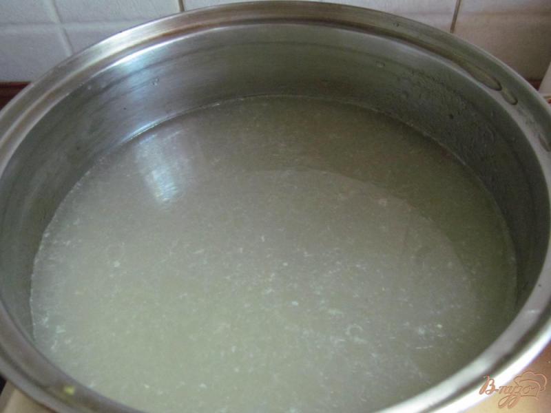 Фото приготовление рецепта: Легкий суп с капустой и грибами шаг №2