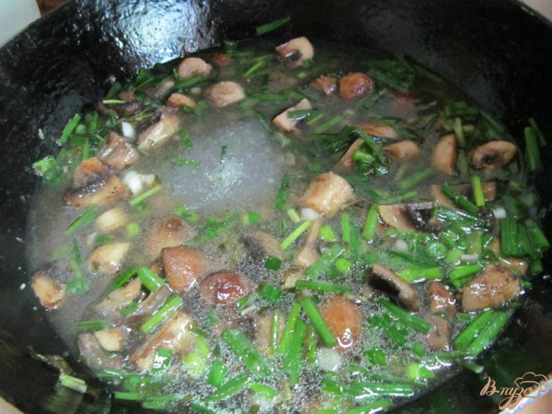 Фото приготовление рецепта: Рагу из грибов и пшена шаг №6