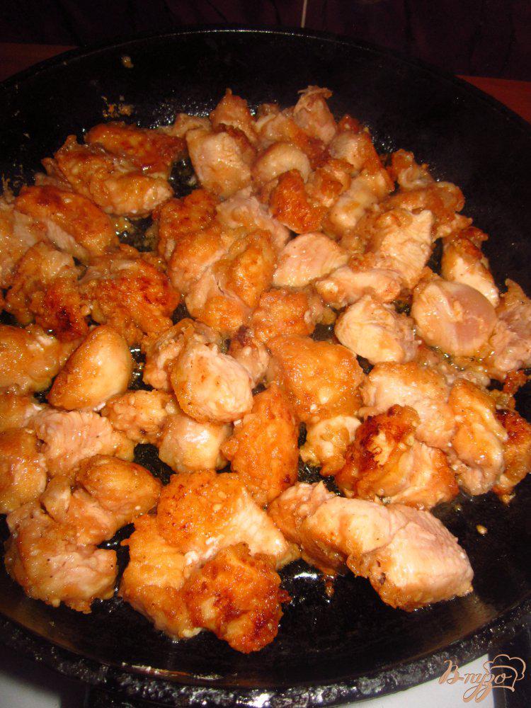 Фото приготовление рецепта: Куриное филе в кляре с кунжутом шаг №5