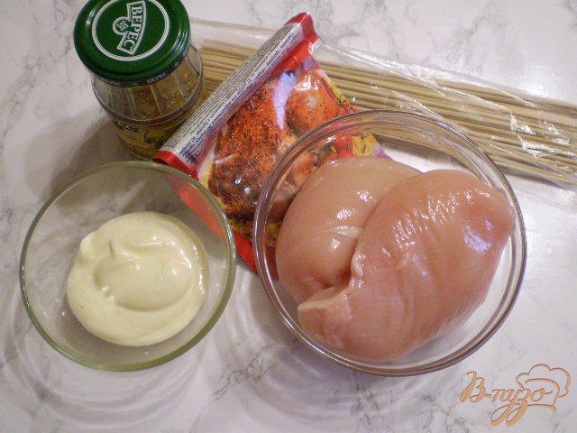 Фото приготовление рецепта: Пикантный шашлычек в духовке из куриного филе шаг №1