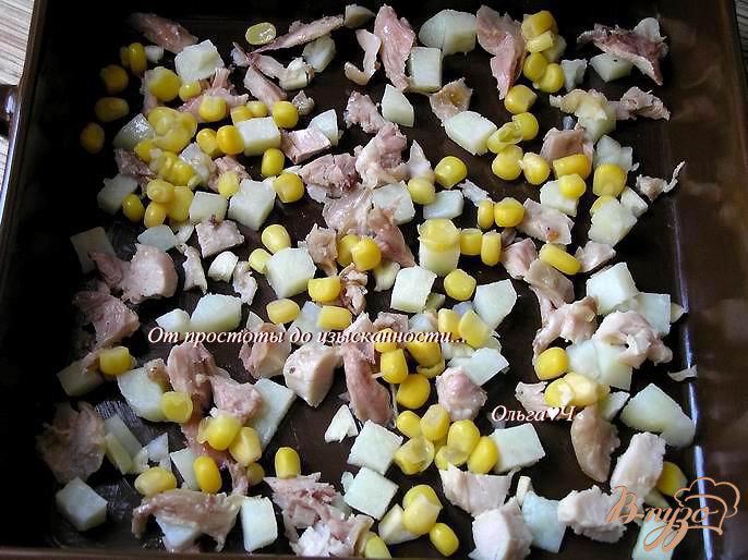Фото приготовление рецепта: Фриттата с курицей, картофелем и кукурузой шаг №2