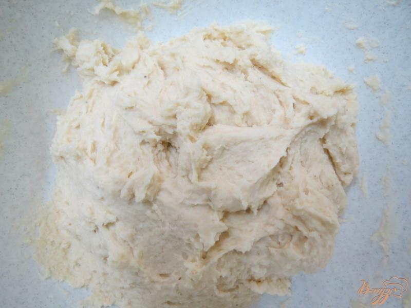 Фото приготовление рецепта: Картофельные пирожки  с сыром шаг №2