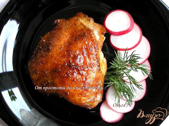 Фото приготовление рецепта: Курица с паприкой и кориандром в мятном сиропе шаг №4