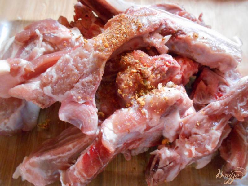 Фото приготовление рецепта: Свиные ребрышки в абрикосовой глазури шаг №1