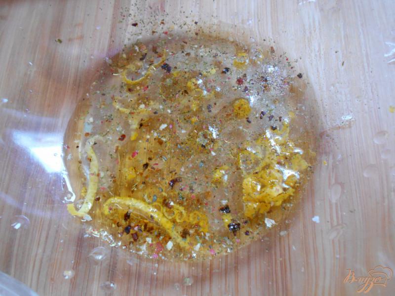 Фото приготовление рецепта: Шашлыки с кальмаром и лососем шаг №3