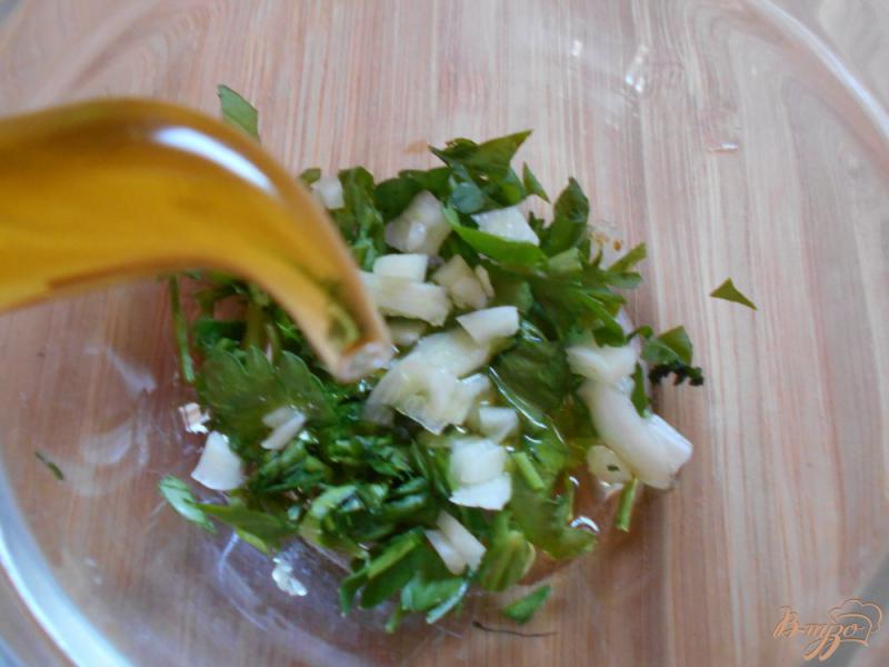 Фото приготовление рецепта: Салат из моркови и чернослива шаг №4