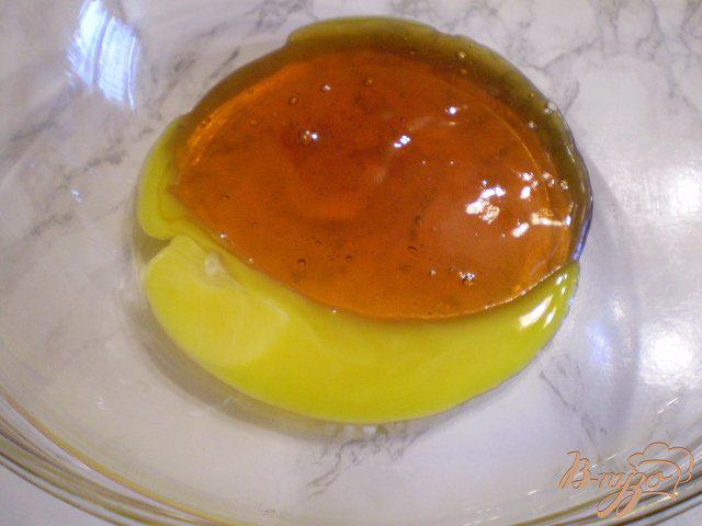 Фото приготовление рецепта: Пирог на меду из одуванчиков шаг №2