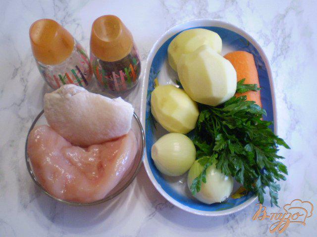 Фото приготовление рецепта: Суп с фрикадельками в мультиварке шаг №1