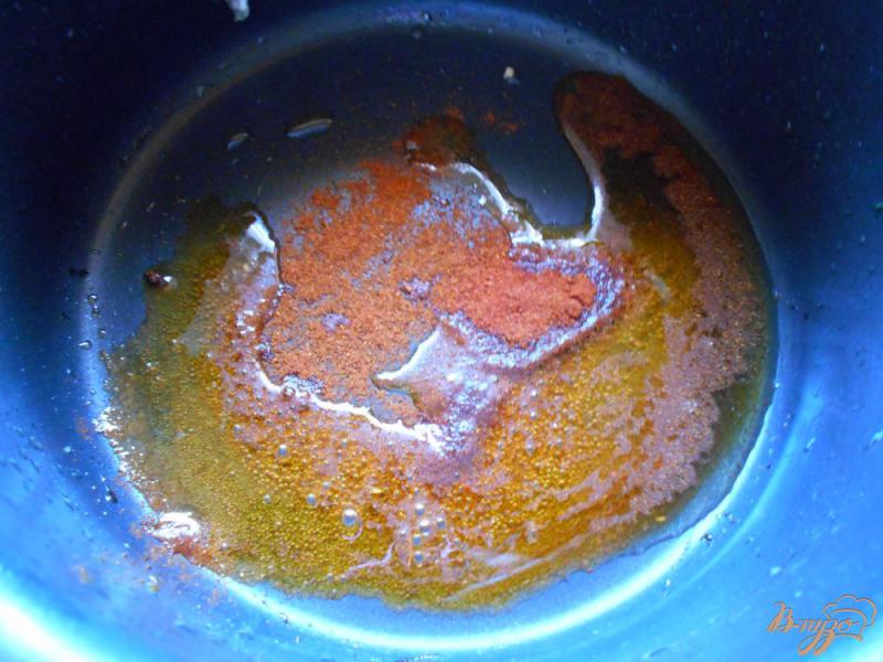 Фото приготовление рецепта: Острые креветки в кисло-сладком соусе шаг №5