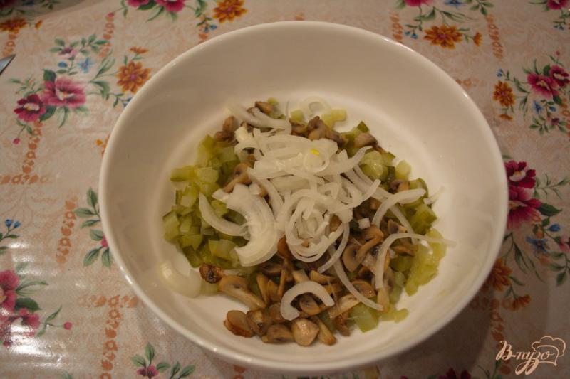 Фото приготовление рецепта: Итальянский салат с курицей шаг №6
