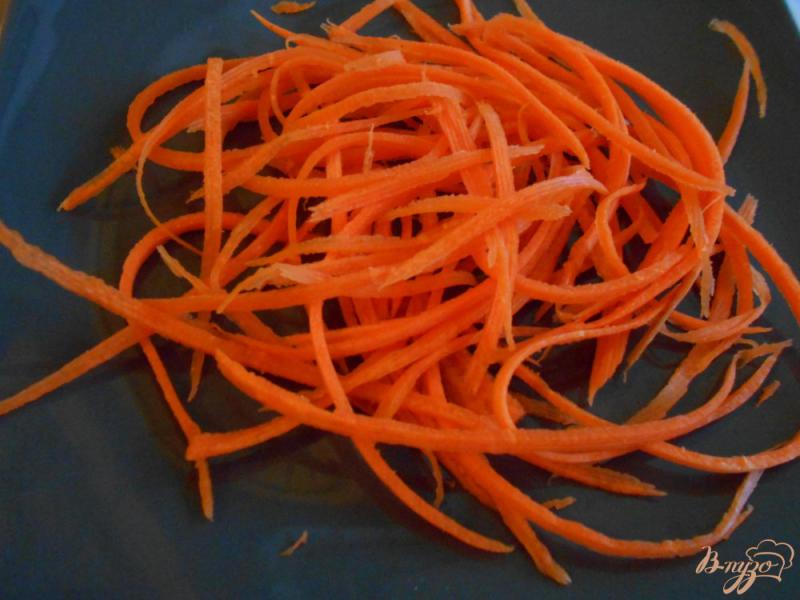 Фото приготовление рецепта: Салат с морковью, апельсином и творожной заправкой шаг №2