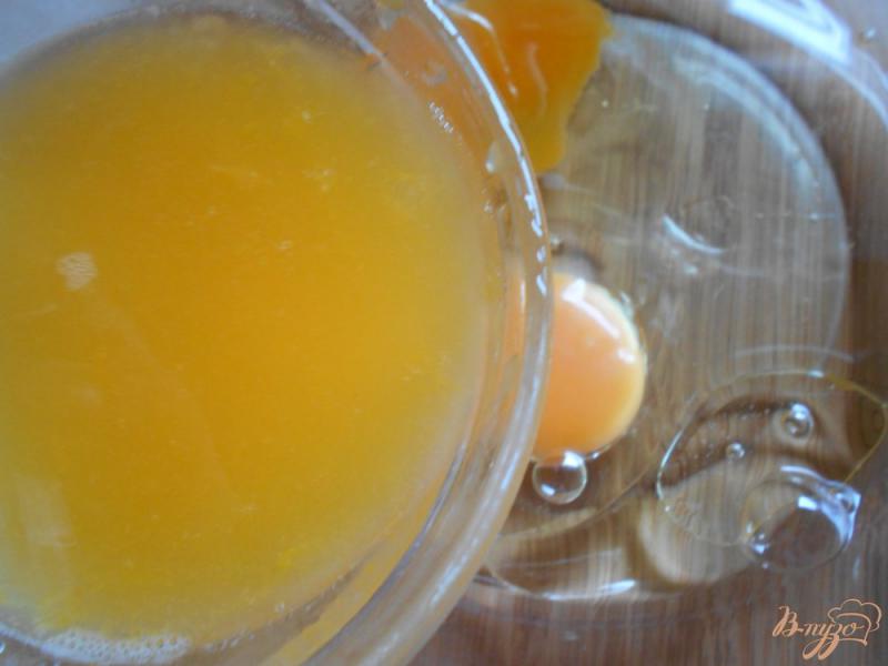 Фото приготовление рецепта: Апельсиновый кекс с ванильным пудингом и цукатами шаг №1