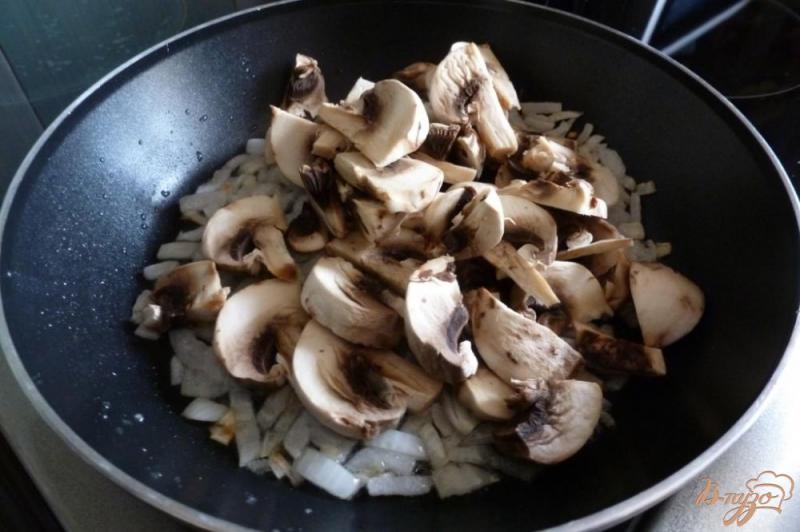 Фото приготовление рецепта: Пшенная каша с грибами и кабачками шаг №1