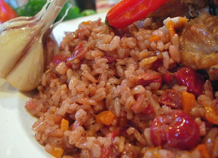 Плов с вишней и цыпленком Плов с вишней и цыпленком