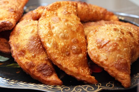Сочные и сытные чебуреки Сочные и сытные чебуреки