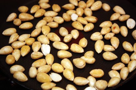 Миндальный пирог с клубникой Миндальный пирог с клубникой