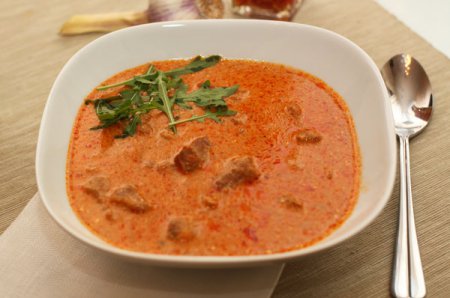 Гуляш из свинины Гуляш из свинины