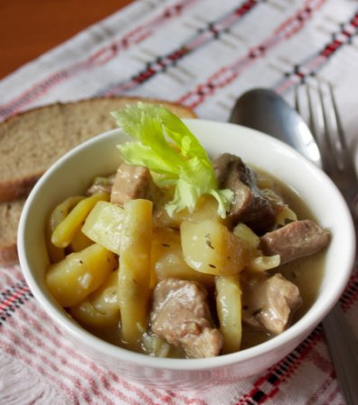 Мясо, тушеное с восковой фасолью Мясо, тушеное с восковой фасолью