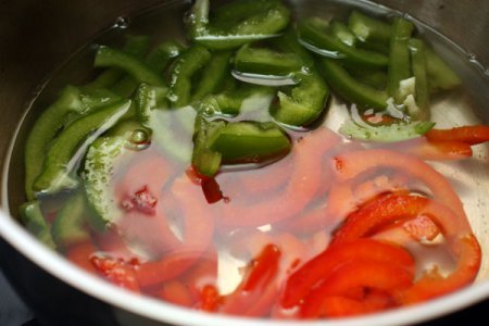 Котлеты из индейки с кисло-сладким соусом Котлеты из индейки с кисло-сладким соусом