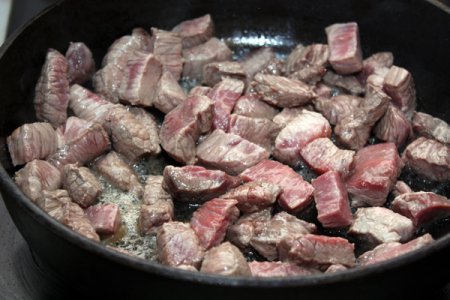 Пряное мясо с фасолью Пряное мясо с фасолью