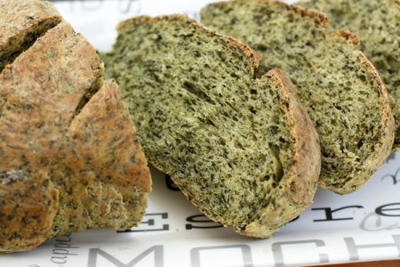 Зеленый хлеб со шпинатом Зеленый хлеб со шпинатом