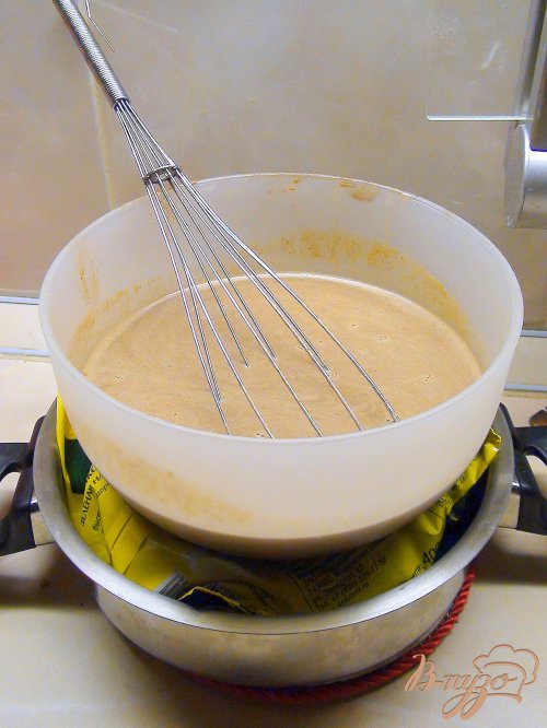 Корзиночки из шоколада с персиками и шоколадным муссом. Корзиночки из шоколада с персиками и шоколадным муссом.