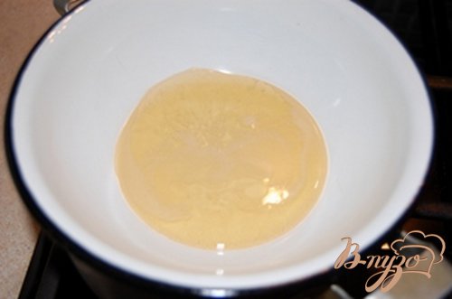 Яблочный торт с карамельным Баварским муссом с корицей Яблочный торт с карамельным Баварским муссом с корицей