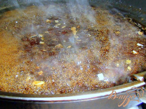 Острый овощной салат с куриными желудками. Острый овощной салат с куриными желудками.