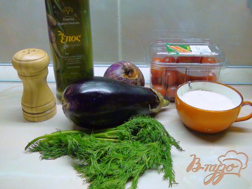 Баклажаны с карамелизованным луком и кедровыми орешками. Баклажаны с карамелизованным луком и кедровыми орешками.
