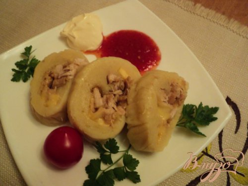 Рулет из картофельного теста Рулет из картофельного теста