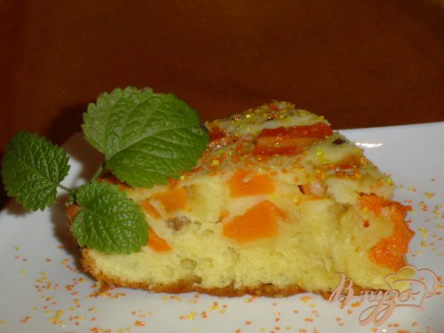 Шарлотка с тыквой и изюмом Шарлотка с тыквой и изюмом