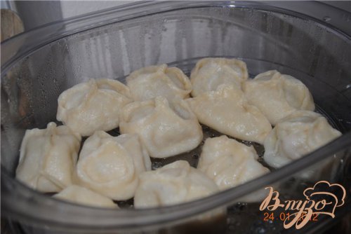 Манты с рубленным мясом и цукини Манты с рубленным мясом и цукини