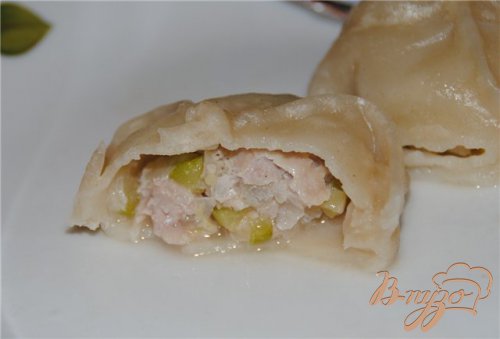 Манты с рубленным мясом и цукини Манты с рубленным мясом и цукини