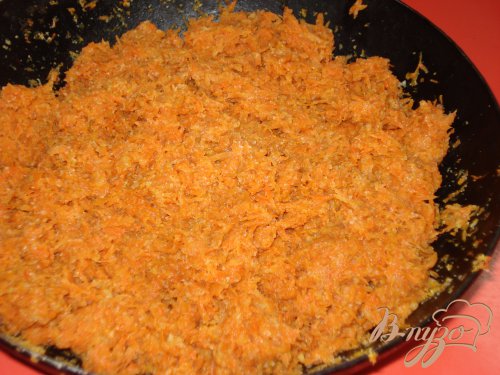 Морковные котлеты с яблоками, курагой и изюмом Морковные котлеты с яблоками, курагой и изюмом