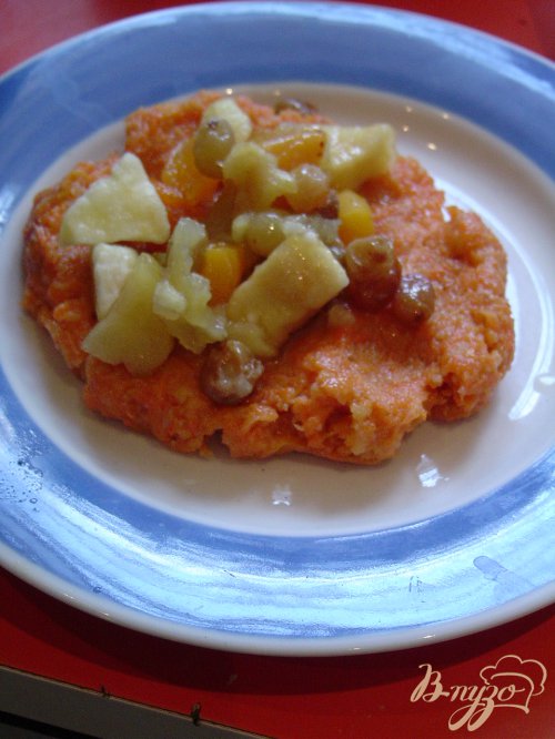 Морковные котлеты с яблоками, курагой и изюмом Морковные котлеты с яблоками, курагой и изюмом