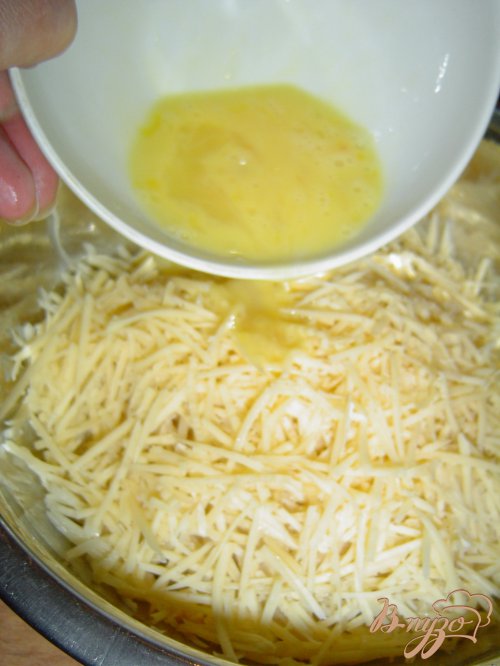Тарталетки картофельные с селедкой и икрой Тарталетки картофельные с селедкой и икрой
