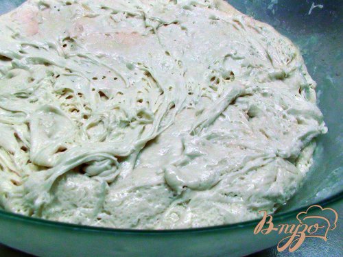 Гречишный хлеб с изюмом и орехами, на яблочной закваске. Гречишный хлеб с изюмом и орехами, на яблочной закваске.