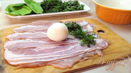 Куриные рулетики с яйцом и шпинатом, плюс масса вариантов подачи. Куриные рулетики с яйцом и шпинатом, плюс масса вариантов подачи.