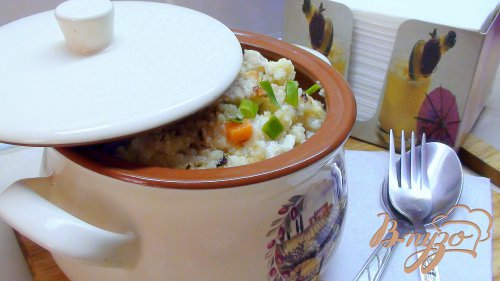 Пшённая каша с курочкой, томлённая в горшочке. Пшённая каша с курочкой, томлённая в горшочке.