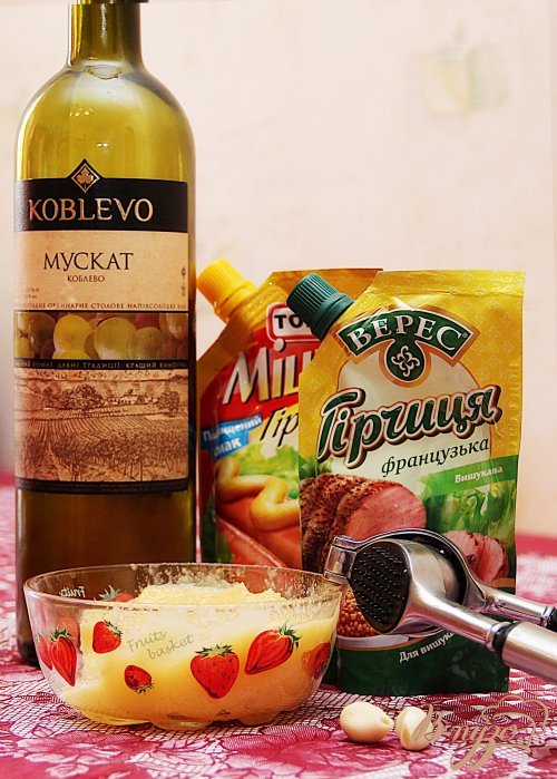 Куриные крылышки (в медово-горчичной заливке) Куриные крылышки (в медово-горчичной заливке)