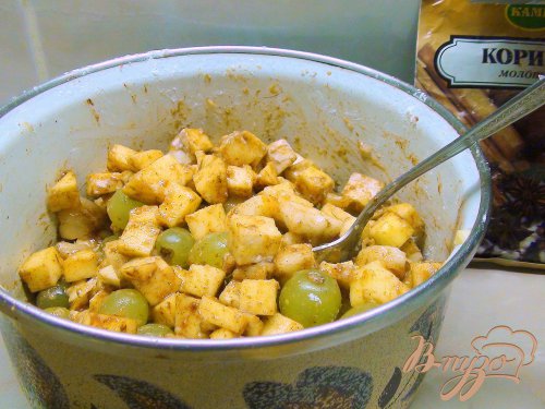 Галета из цельнозерновой муки с фруктовым ассорти и пряностями. Галета из цельнозерновой муки с фруктовым ассорти и пряностями.