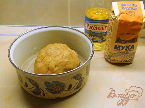 Галета из цельнозерновой муки с фруктовым ассорти и пряностями. Галета из цельнозерновой муки с фруктовым ассорти и пряностями.
