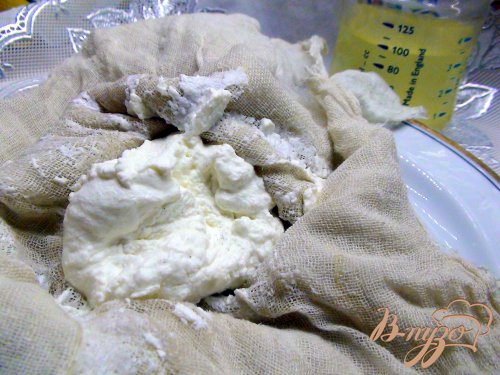 Пышные оладушки из манки на сыворотке. Пышные оладушки из манки на сыворотке.