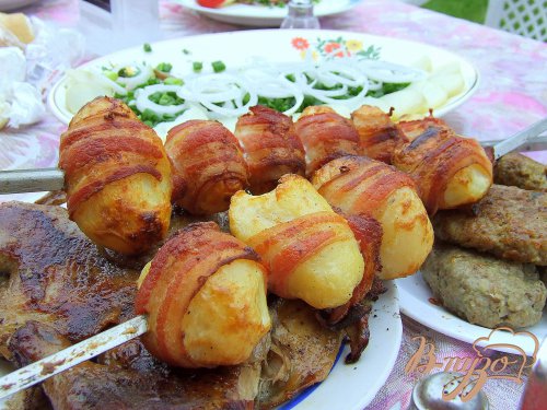Картофель в беконе. Шашлык из картошки как гарнир или самостоятельное блюдо. Картофель в беконе. Шашлык из картошки как гарнир или самостоятельное блюдо.